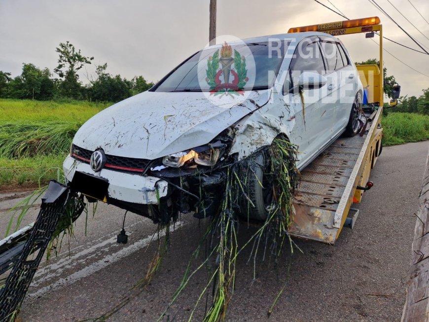 Bestuurder Verliest Controle en Ramt EBS-mast langs Vierkinderenweg